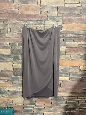 NWT WHBM (M) Brown Tulip Skirt Size XL
